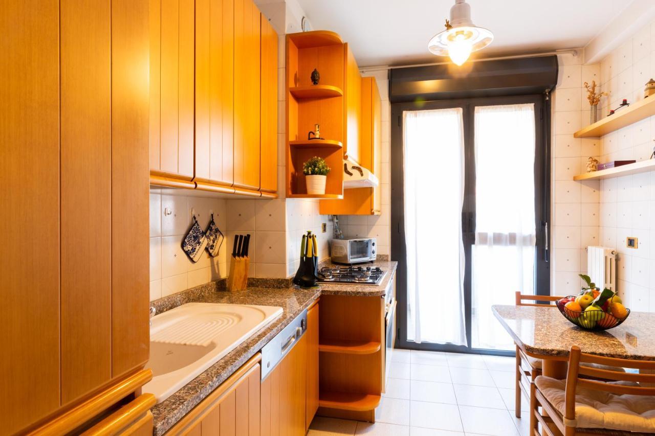 Fara Haus Deluxe - 2 Bedrooms Milan Luaran gambar